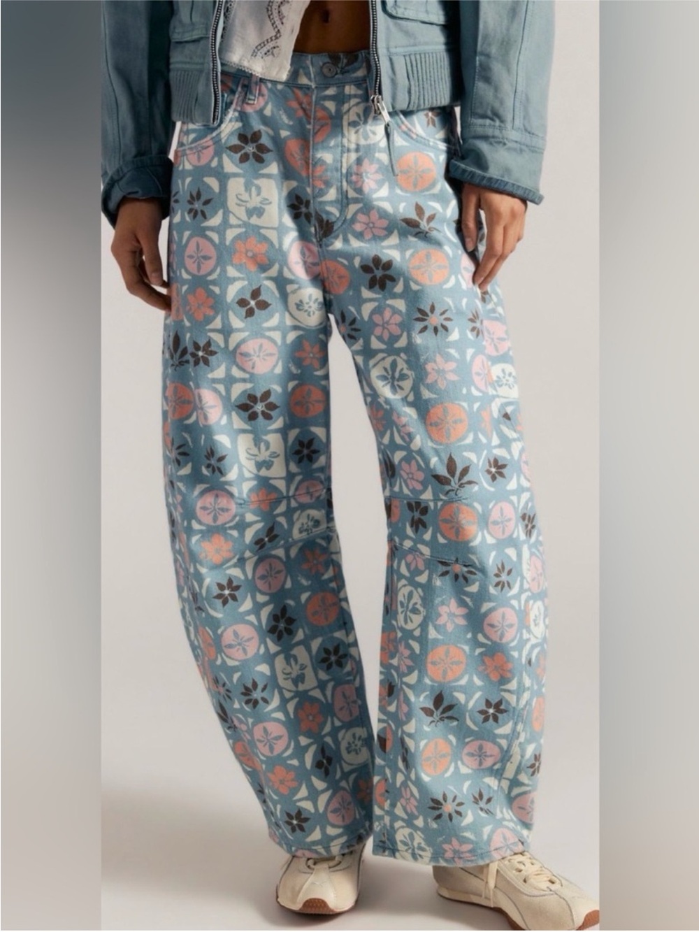 NWT We The Free good luck, mid rise barrel . Light Blue Mosaic Wide-Leg Pants